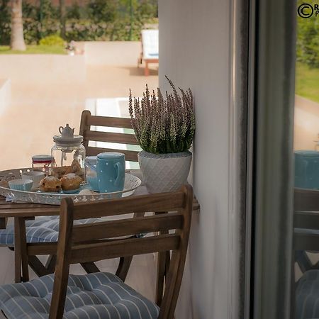 B&B La Gatta Sul Tetto Borgo san Donato  Extérieur photo