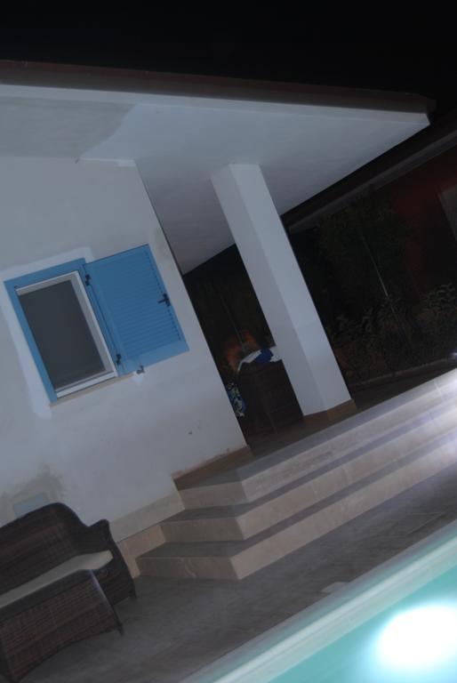 B&B La Gatta Sul Tetto Borgo san Donato  Extérieur photo