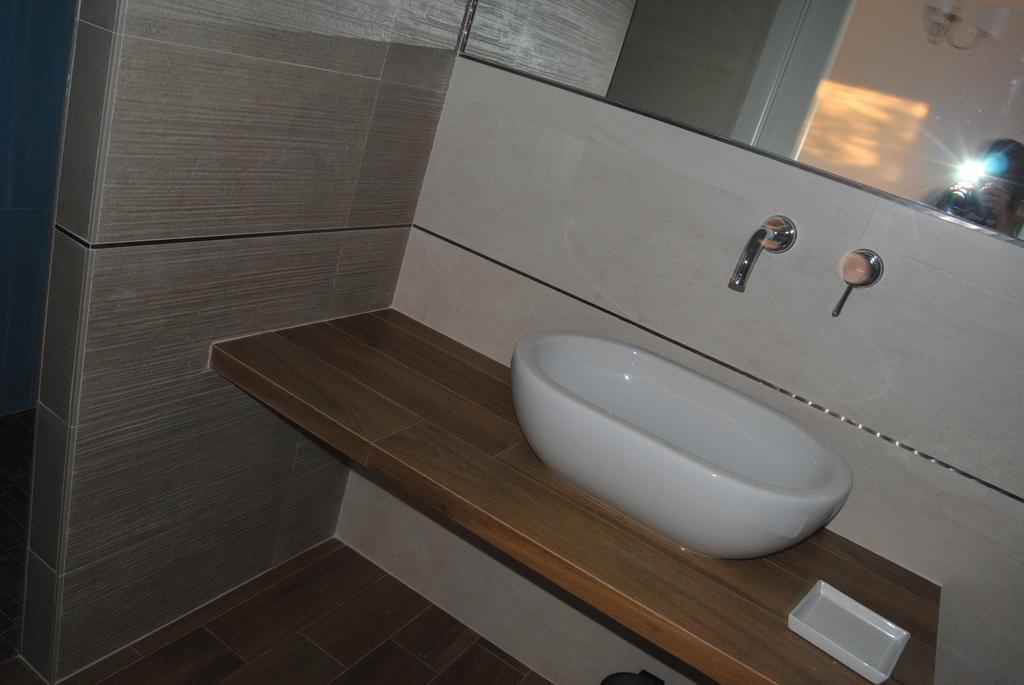 B&B La Gatta Sul Tetto Borgo san Donato  Chambre photo