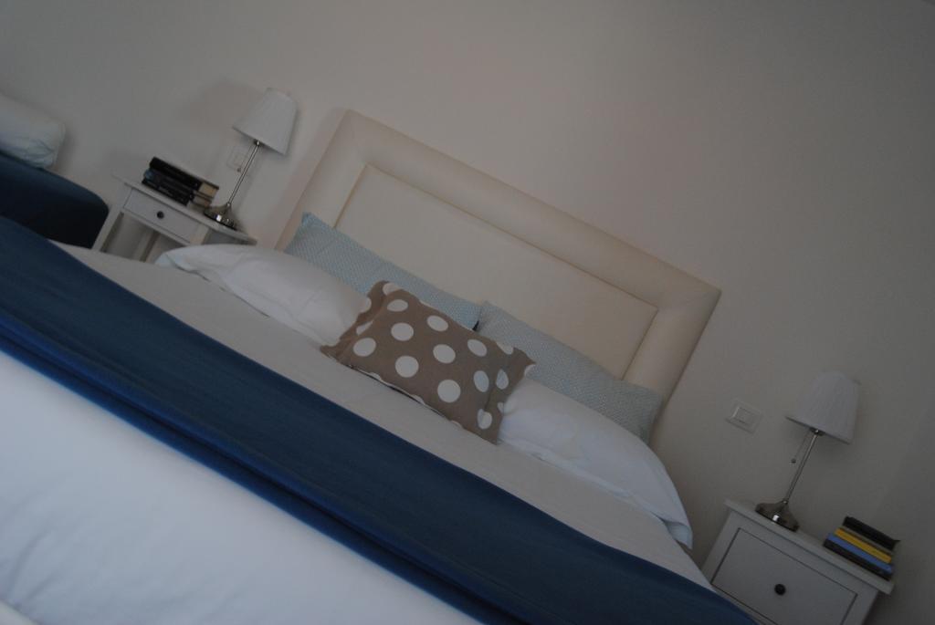 B&B La Gatta Sul Tetto Borgo san Donato  Extérieur photo