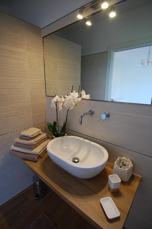 B&B La Gatta Sul Tetto Borgo san Donato  Extérieur photo